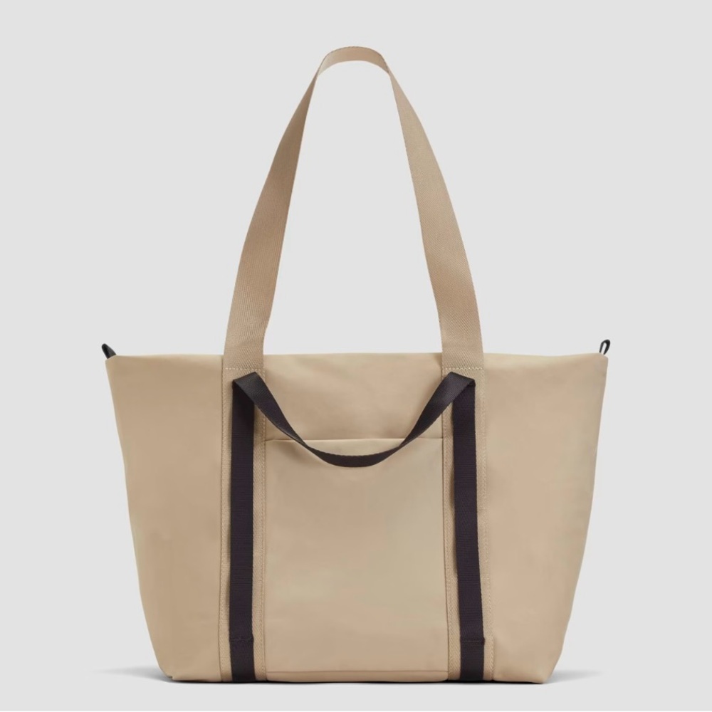 Everlane recycled nylon tote